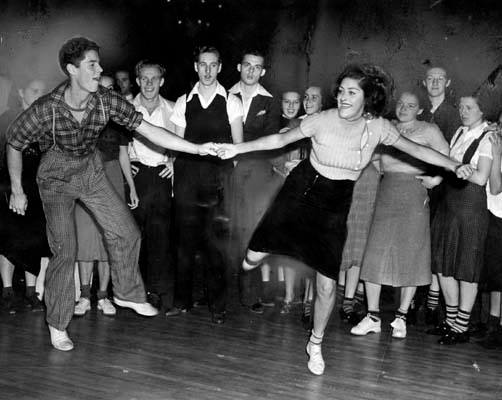 1940s swing dance fashion