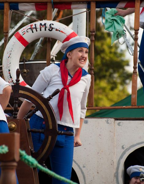 Lady performing in HMS Pinafore