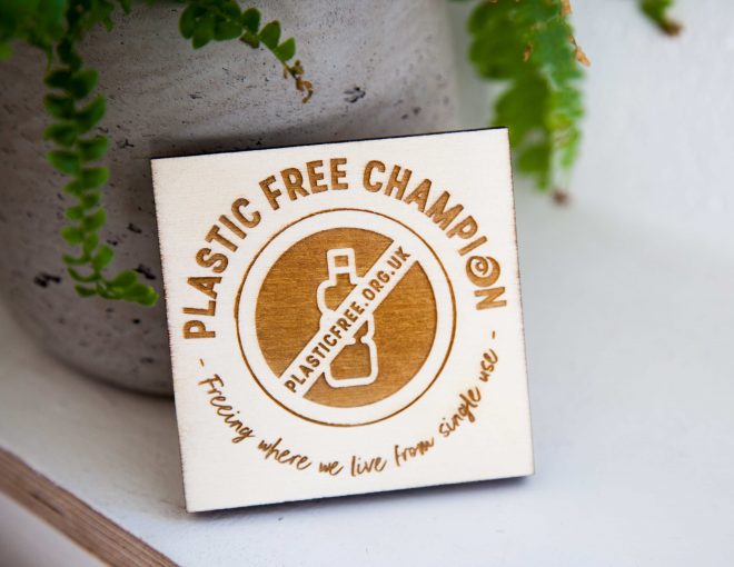 Plastic free champion sign