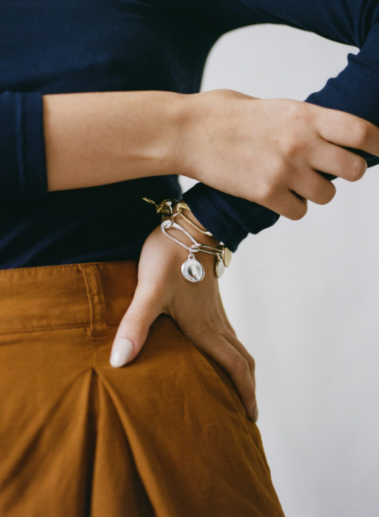 Clos up of lady's hand on hip