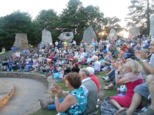 outdoor theatre crowd