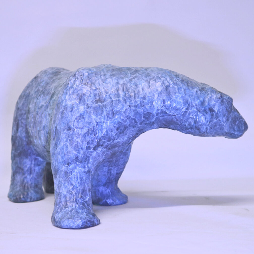 Sculpture of polar bear - Ian Marlow