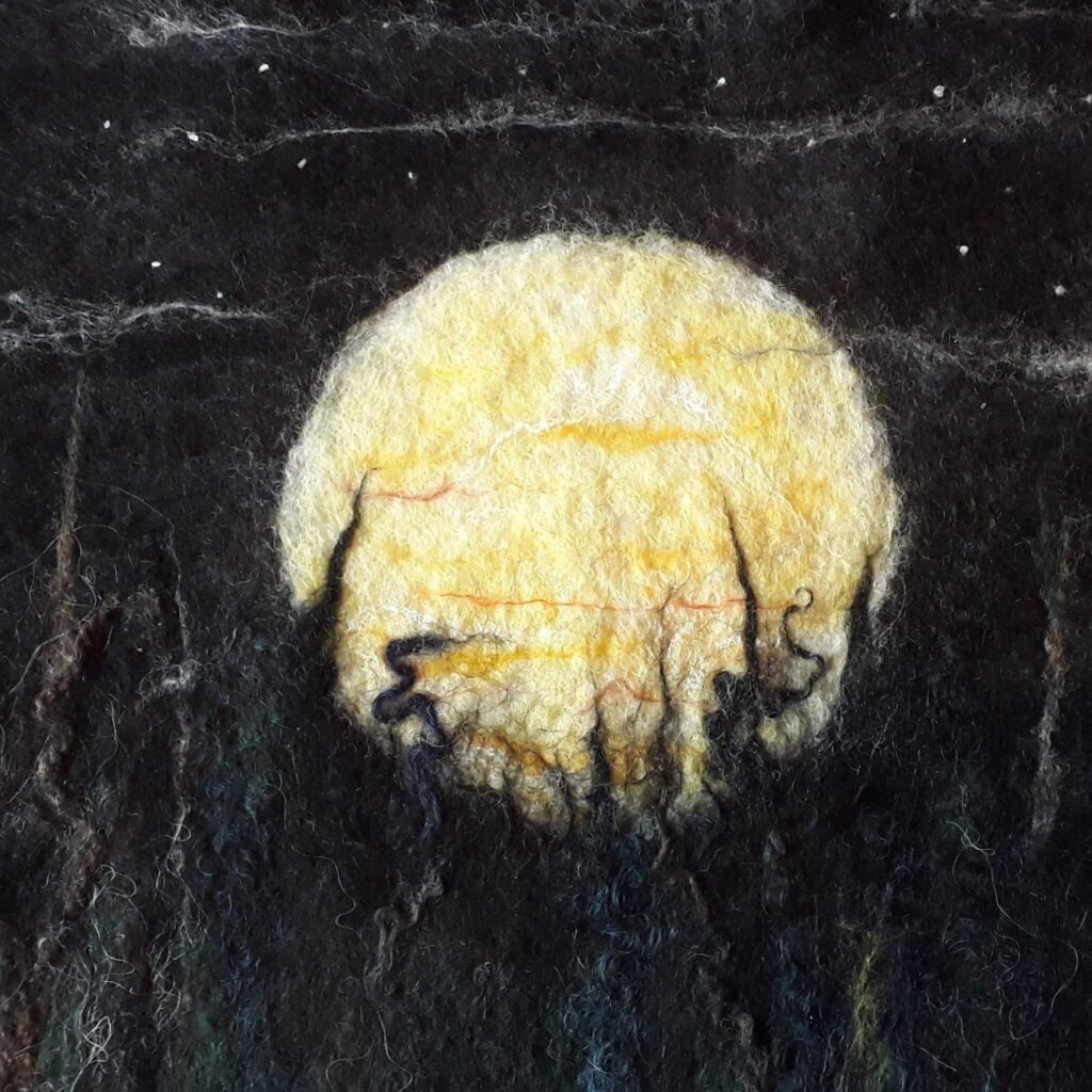 felt picture of moon