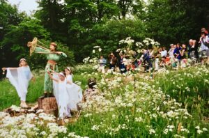 First Cut Theatre Company perform at the Open Day for Frome Millennium Green, 20th May 2000.