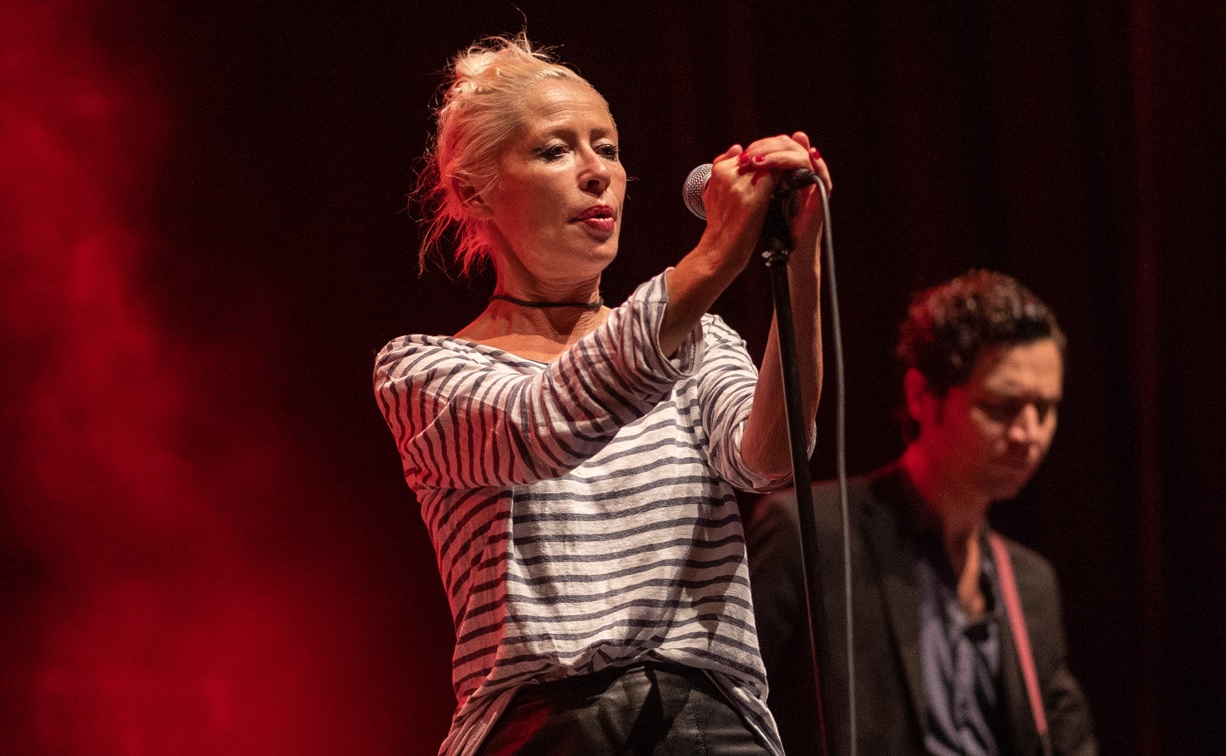 Wendy James