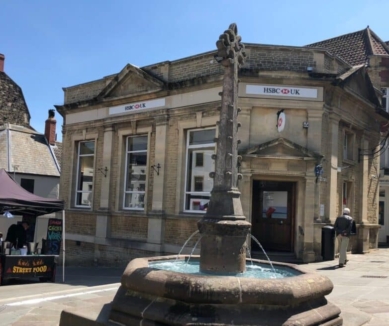 image Market Place and Boyle Cross Monument